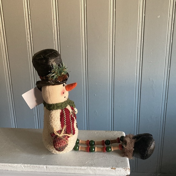NWT- 19”x 9”-Precious Snowman ⛄️ Sitter Decoration w/ Wood Beaded Dangling Legs - Picture 10 of 16